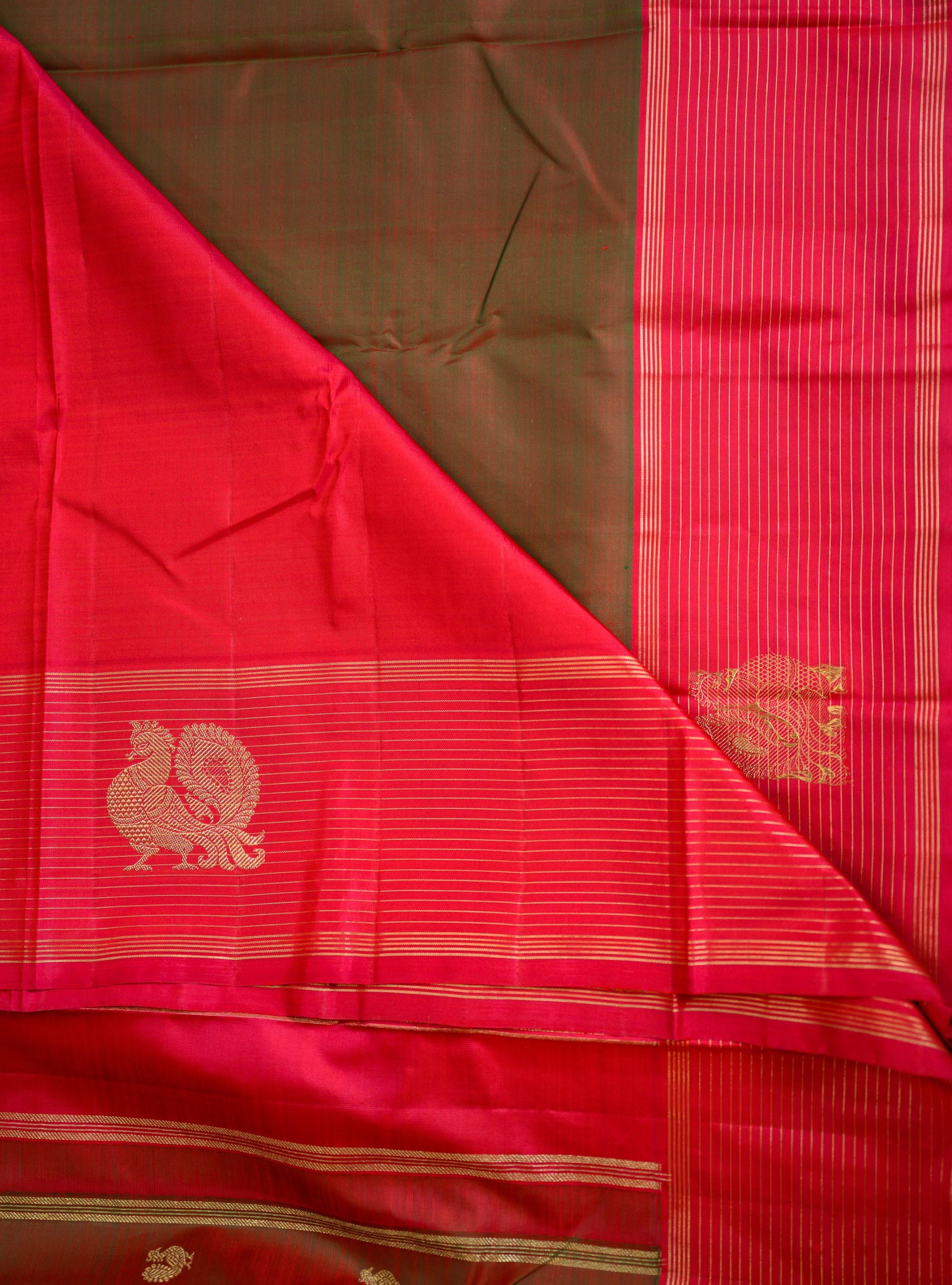 Semi-Contrast Kanjivaram in Manthulir & Arakku - Master Weaver KM Sir Collection
