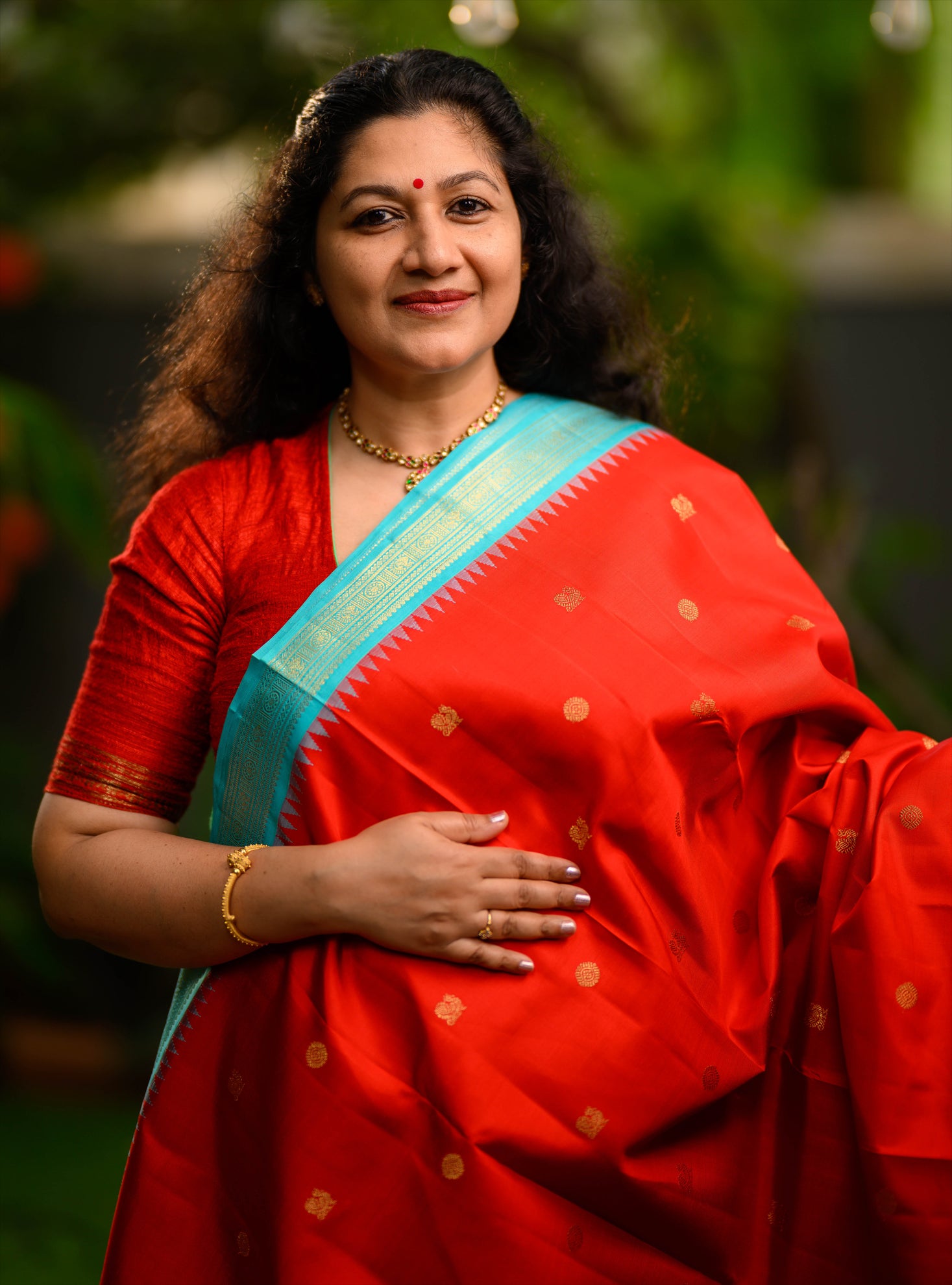 Korvai Kanjivaram in Chilli red and Turquoise blue