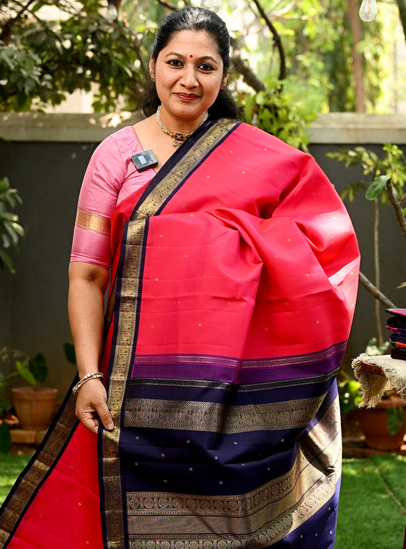 Rani Pink with Blue Small Border Korvai