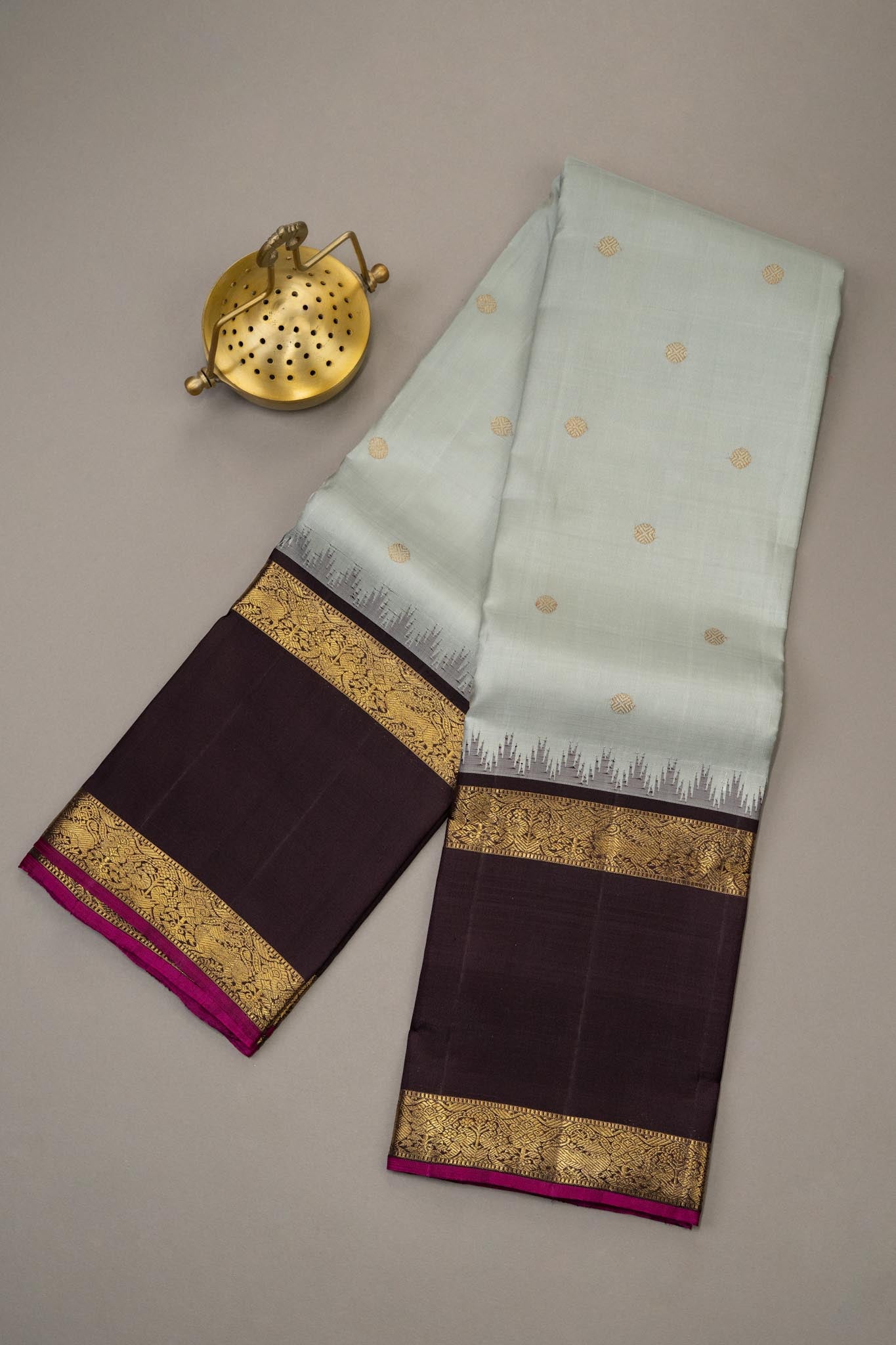 Icy mint Blue Korvai Kanjivaram with Rettaipettu border