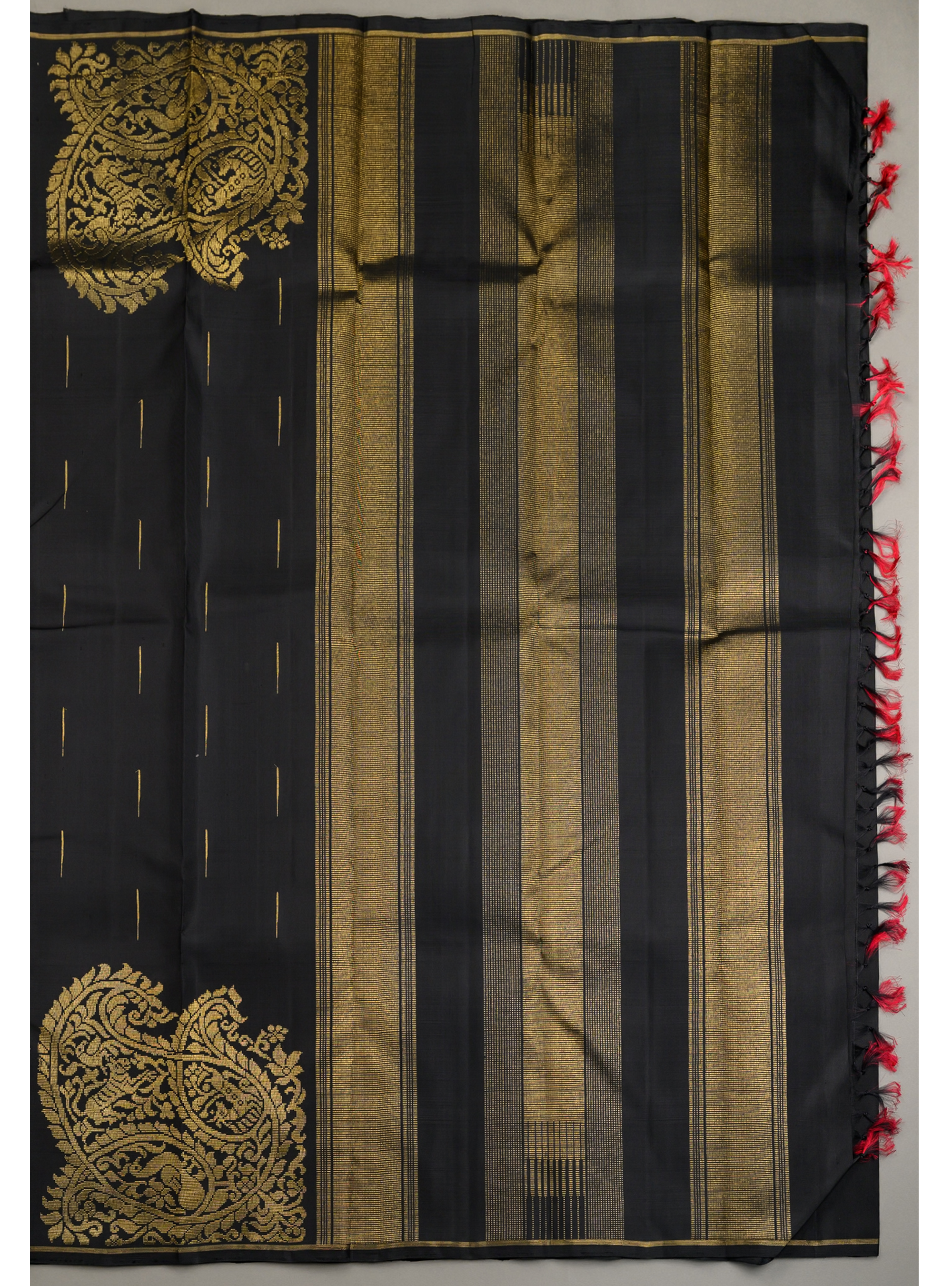 Borderless Black Kanjivaram Saree with Mango corner butta