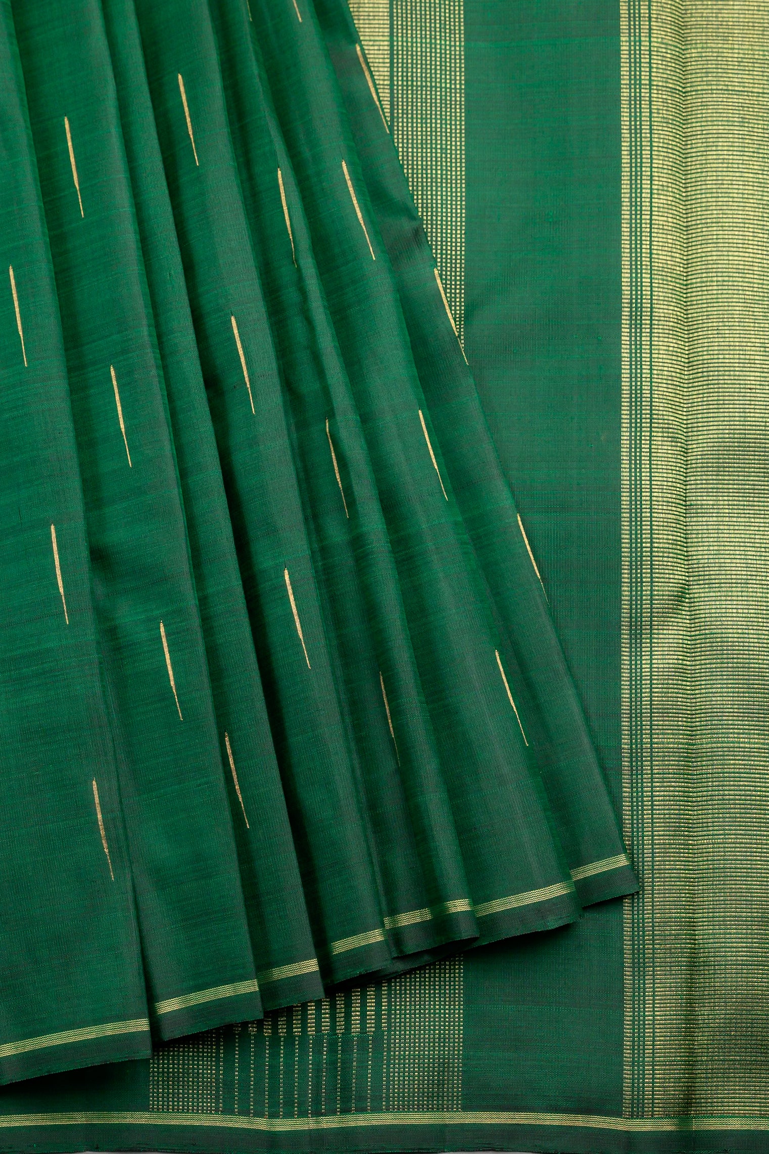 Borderless Dark Green Kanjivaram Saree