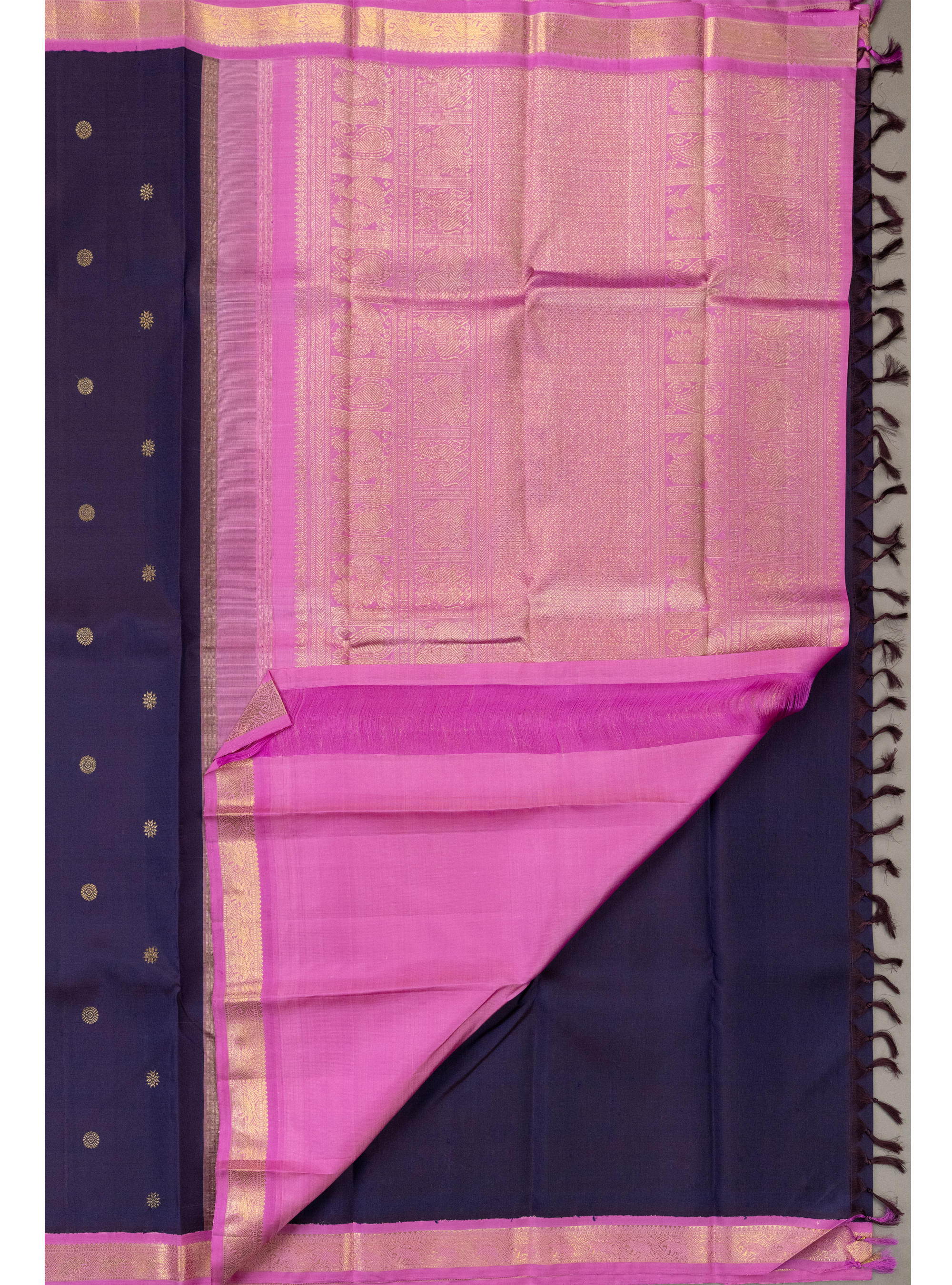 Deep purple korvai with pastel pink border