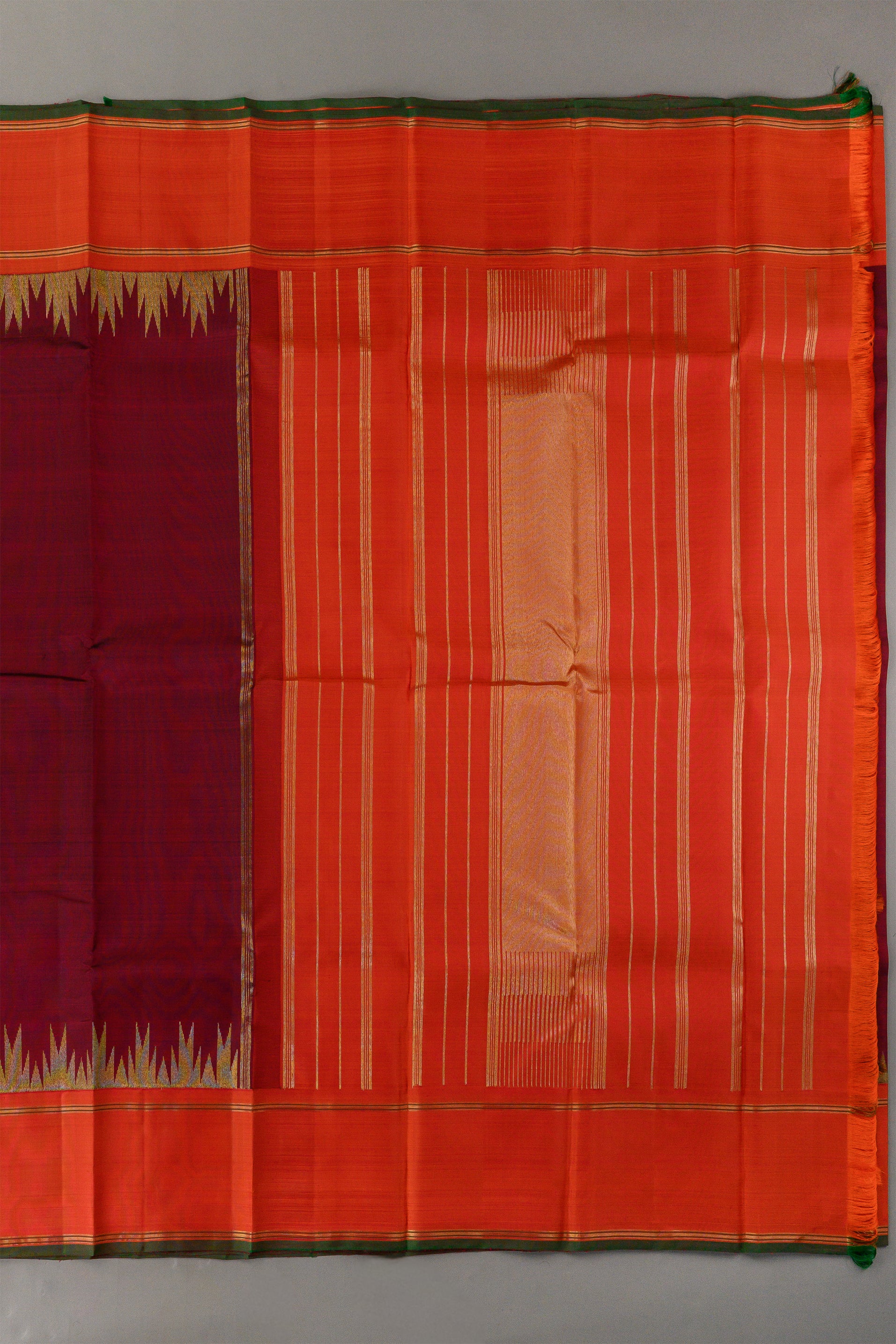 Ettu kol Korvai Kanjivaram with Pakku color (reddish brown) and Orange Border