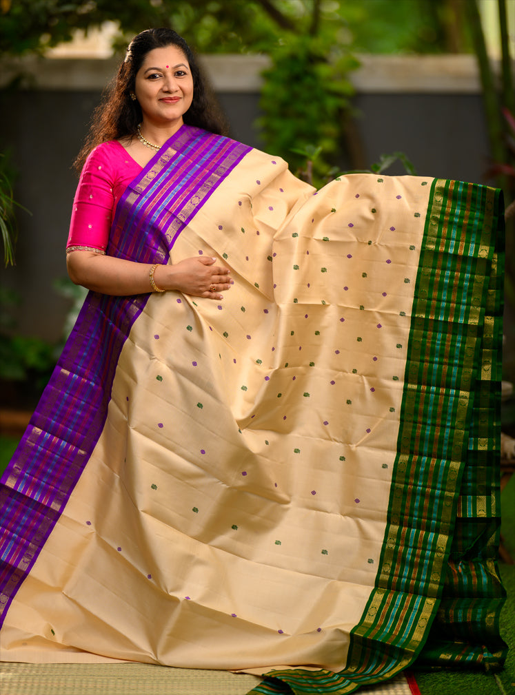 Pure silk, pure zari Kanchivaram Korvai Ganga Jamuna in a beautiful tussar beige body
